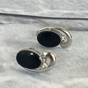 VAN DELL STERLING BLACK ONYX SWIRL VREW BACK EARRINGS